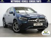 Usado Mercedes GLA250 Premium Plus 218 HP (160 kW) 2021 Azul SUV