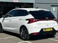 Used Hyundai i20 Premium 101 HP (74 kW) 2023 White Hatchback