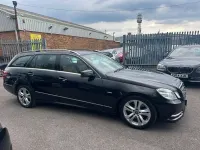 Usado Mercedes E250 Avantgarde 2011 Preto Carrinha