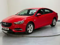Second-hand Vauxhall Insignia Design Edition 165 CP (121 kW) 2019 Roșu Hatchback