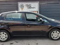 Used Fiat Punto Easy 69 HP (50 kW) 2012 Black Hatchback