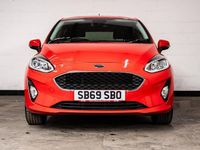 Usado Ford Fiesta Trend 85 HP (62 kW) 2019 Vermelho Citadino