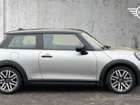 Begagnad Mini Cooper Classic 113 kW (154 HK) 2025 Silver Halvkombi