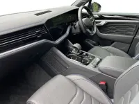 New VW Touareg R 462 HP (339 kW) 2026 Grenadilla black SUV