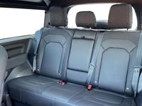 Used Land Rover Defender HSE Dynamic 250 HP (183 kW) 2023 Black SUV