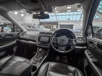 Used Subaru Outback Premium 175 HP (128 kW) 2019 Gold Estate