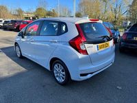 Used Honda Jazz SE 102 HP (75 kW) 2019 White Hatchback