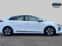 Used Hyundai Ioniq Premium SE 141 HP (103 kW) 2018 White Hatchback