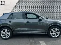 Begagnad Audi Q2 S-Line 110 HK (80 kW) 2023 Grå SUV