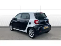 Used Smart ForFour Passion 69 HP (50 kW) 2018 White Hatchback