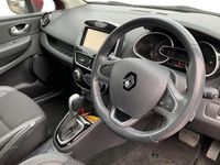 Used Renault Clio IV Dynamique 120 HP (88 kW) 2017 Red Hatchback