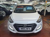 Used Hyundai i30 SE 120 HP (88 kW) 2015 White Hatchback