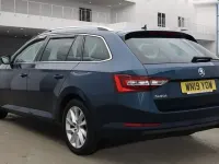 Used Skoda Superb SE Technology 150 HP (110 kW) 2019 Blue Estate