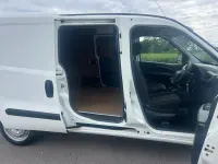 Used Vauxhall Combo 105 HP (77 kW) 2018 White MPV