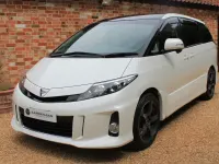 Used Toyota Estima 2016 Pearl white MPV