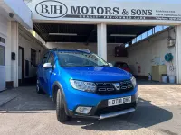 Used Dacia Sandero Comfort 90 HP (66 kW) 2018 Blue Hatchback