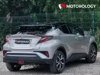Używany Toyota C-HR 115 KM (84 kW) 2018 Srebrny SUV