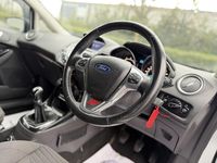 Used Ford Fiesta Titanium 100 HP (73 kW) 2013 White Hatchback