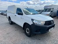 Used Toyota HiLux Active 150 HP (110 kW) 2019 White Pickup