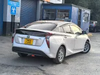 Used Toyota Prius 122 HP (89 kW) 2018 Silver Hatchback