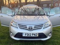 Used Toyota Avensis 147 HP (108 kW) 2012 Silver Sedan
