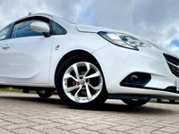Used Vauxhall Corsa 75 HP (55 kW) 2016 White Hatchback