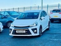 Used Toyota Prius 122 HP (89 kW) 2019 White MPV