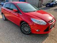 Używany Ford Focus Titanium 125 KM (91 kW) 2013 Czerwony Hatchback