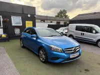 Used Mercedes A200 134 HP (98 kW) 2014 Blue Hatchback