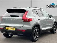 Usado Volvo XC40 Plus 163 HP (119 kW) 2023 Cinzento SUV