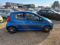 Used Peugeot 107 68 HP (50 kW) 2010 Blue Hatchback