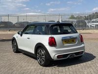 Used Mini Cooper S Exclusive 192 HP (141 kW) 2019 Silver Hatchback