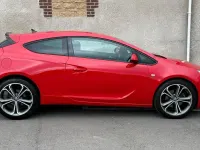 Used Vauxhall Astra GTC Edition 140 HP (102 kW) 2015 Red Hatchback