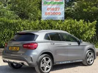 Usado Mercedes GLA200 AMG line 136 HP (100 kW) 2019 Cinzento SUV