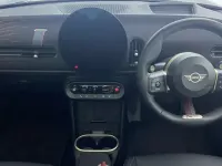 Używany Mini Cooper Hatch 156 KM (114 kW) 2024 Szary Hatchback