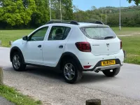Used Dacia Sandero Comfort 90 HP (66 kW) 2018 White Hatchback