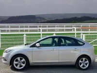 Used Ford Focus Zetec 100 HP (73 kW) 2008 Silver Hatchback