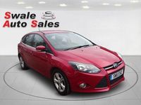 Used Ford Focus Zetec 115 HP (84 kW) 2011 Red Hatchback