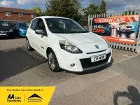Used Renault Clio Dynamique 2012 White Hatchback