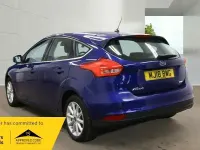 Usado Ford Focus Titanium 125 HP (91 kW) 2018 Azul Citadino
