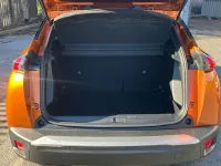 Second-hand Peugeot 2008 Active+ 101 CP (74 kW) 2023 Portocaliu SUV