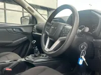 Usado Isuzu D-Max 163 CV (119 kW) 2023 Plateado Pickup/Camioneta