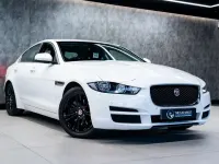 Używany Jaguar XE Prestige 2017 Biały Sedan/Limuzyna