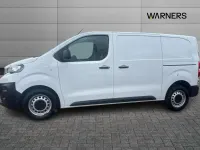 Used Peugeot Expert Premium 102 HP (75 kW) 2023 White Van