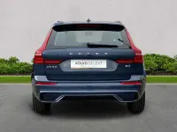 Usado Volvo XC60 Plus 197 HP (144 kW) 2023 Azul SUV