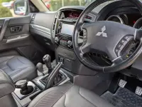 Used Mitsubishi Shogun 200 HP (147 kW) 2016 White SUV