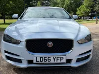Used Jaguar XE Prestige 180 HP (132 kW) 2016 White Sedan