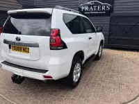 Used Toyota Land Cruiser 177 HP (130 kW) 2018 White Van
