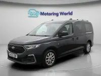 Used Ford Grand Tourneo Connect Titanium 122 HP (89 kW) 2023 Blue MPV