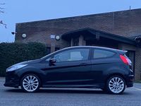 Used Ford Fiesta Zetec 125 HP (91 kW) 2015 Black Hatchback